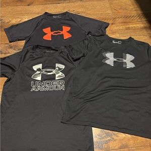 USED Lot of 3 Boys Under Armour Short Sleeve T-Shirt a Size YLG